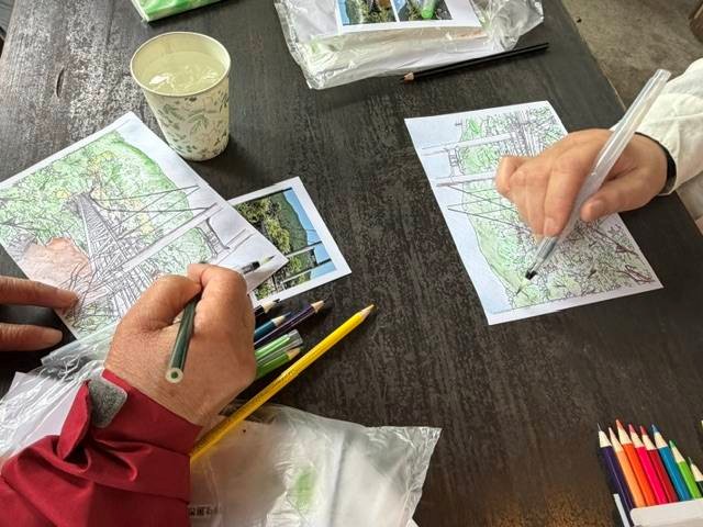 画像: 御岳渓谷の風景画に色付け体験