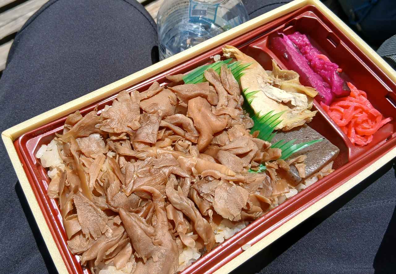画像: 群馬名物のまいたけを使用したお弁当をご賞味