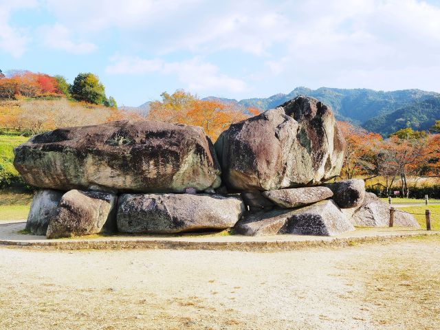 画像: ＜ウォーキング＞『世界文化遺産登録候補地を厳選！歴史解説で古代の都がよみがえる 紅葉の奈良飛鳥ウォーク 2日間』【東京出発】｜クラブツーリズム