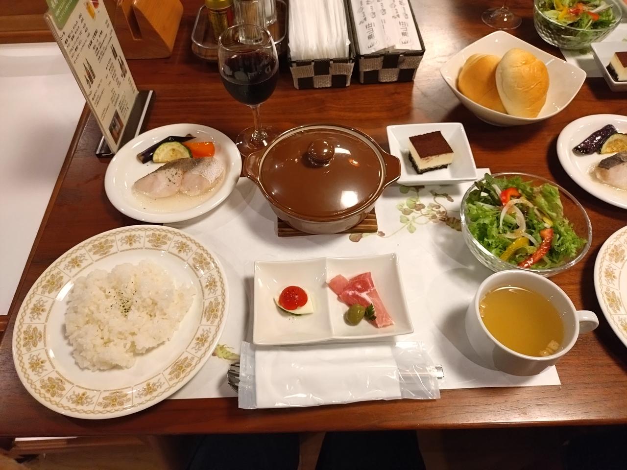 画像: 有明荘の食事（内容は年によって変わる場合があります）
