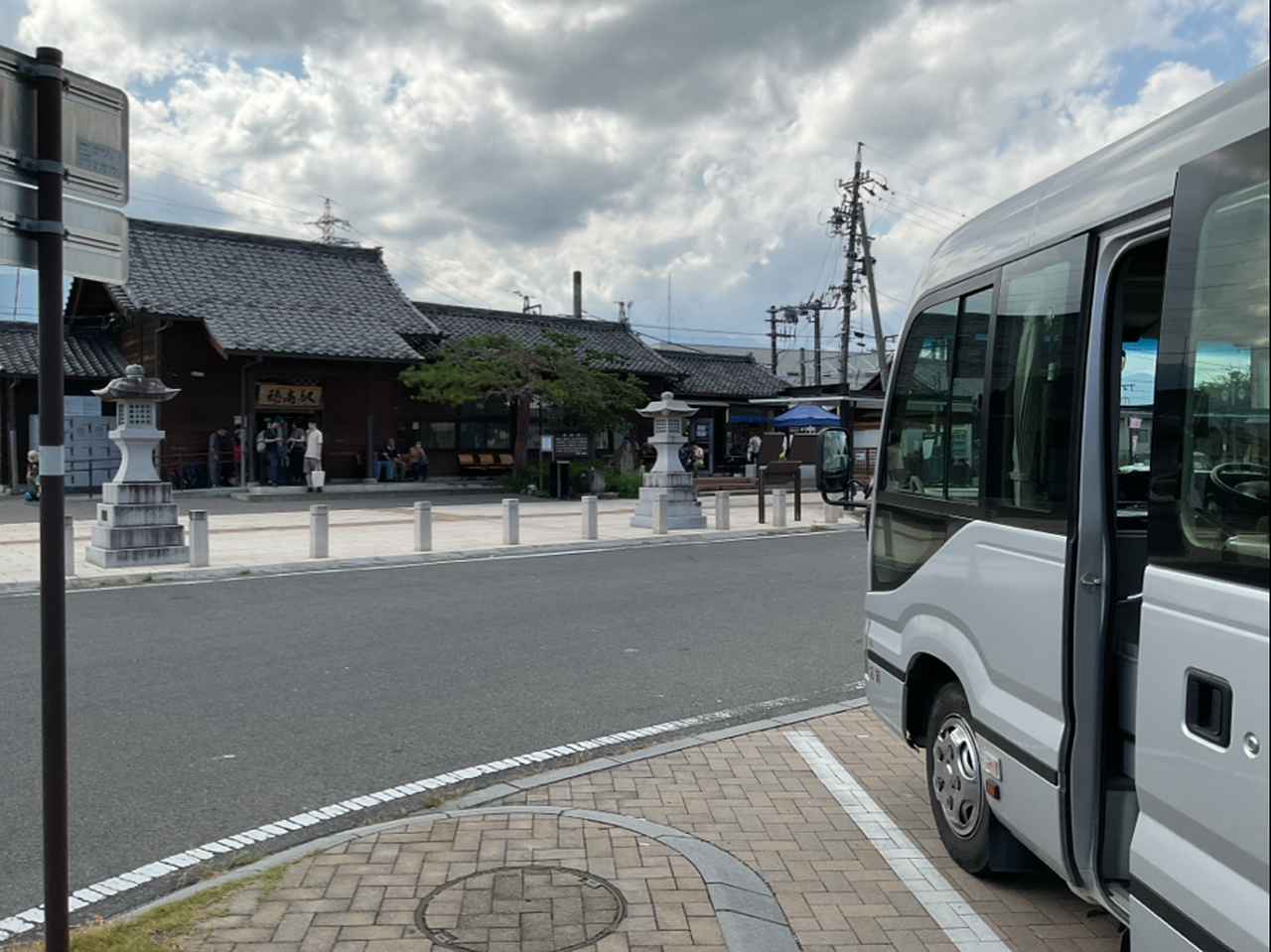 画像: 穂高駅からマイクロバスまたはタクシーで移動します