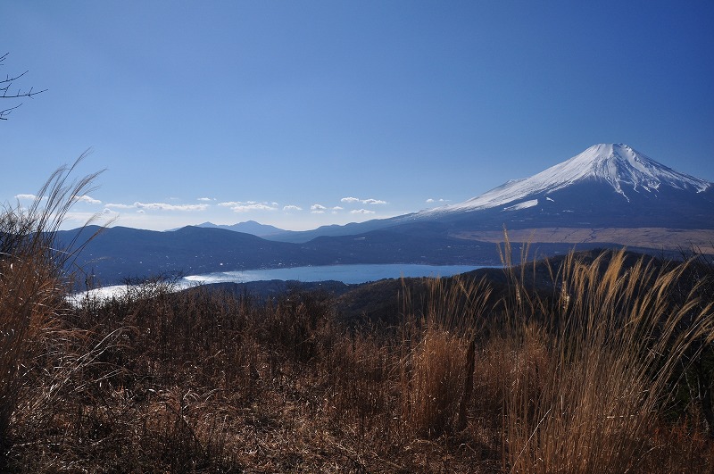 画像: ＜登山初級Ａ/縦走/継続条件あり＞『ステップアップ登山教室　第1回　石割山』　【新宿出発】｜クラブツーリズム