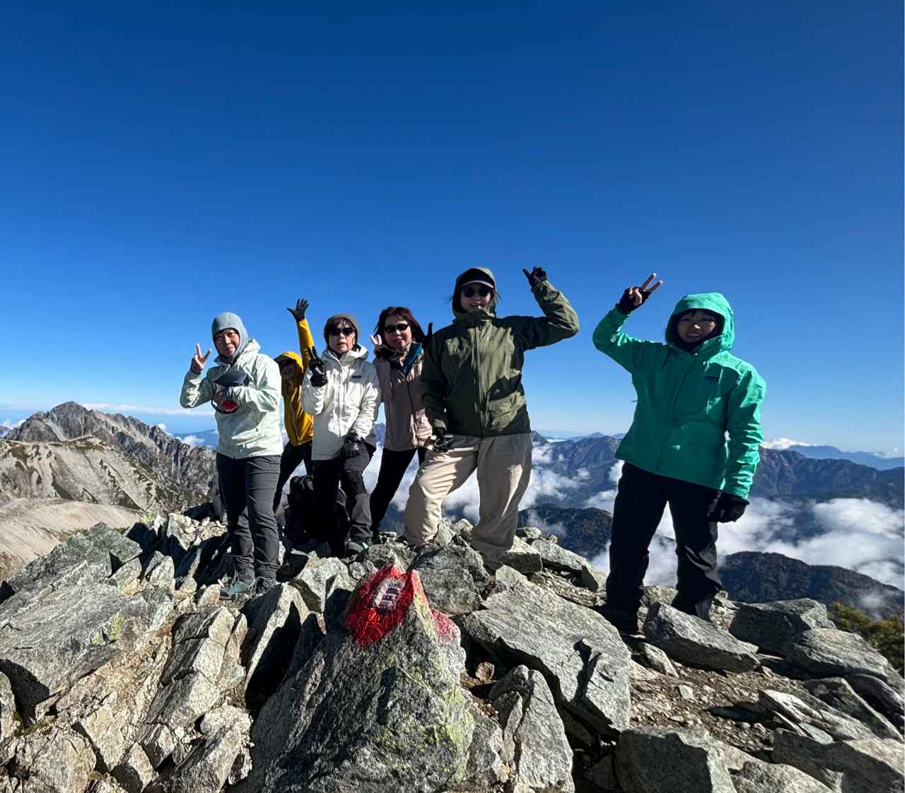 画像: 富士の折立の山頂にて