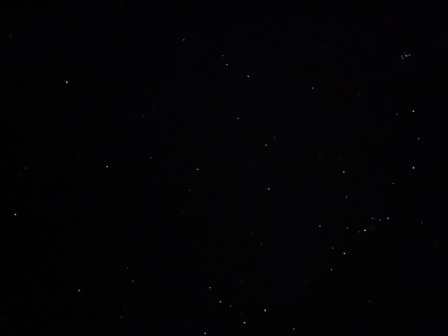 画像: ナウリコットで宿泊の『タサンビレッジ』の屋上テラスから夜に撮影した星空