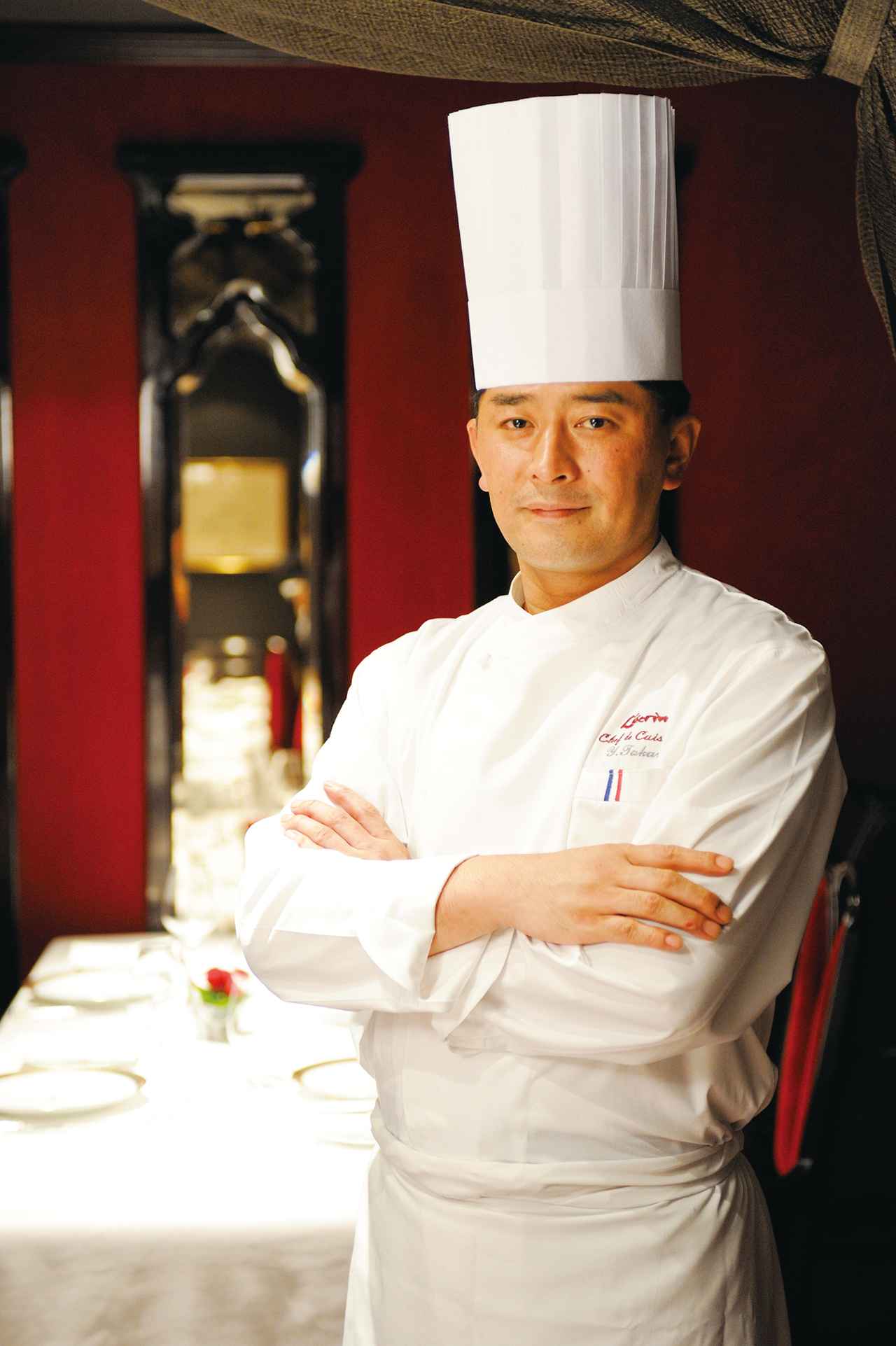 画像: 高良康之/1989年より渡仏し修行。帰国後は様々な店舗で料理長を歴任。2007年より銀座レカン料理長に就任。