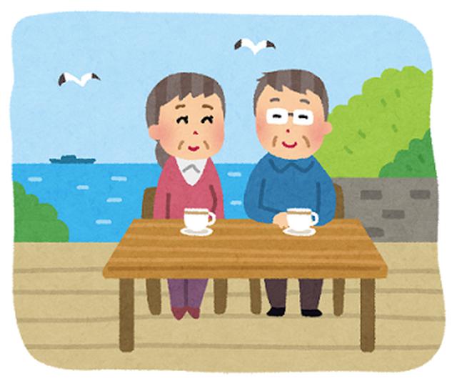 画像: お食事はイステーブル席へご案内