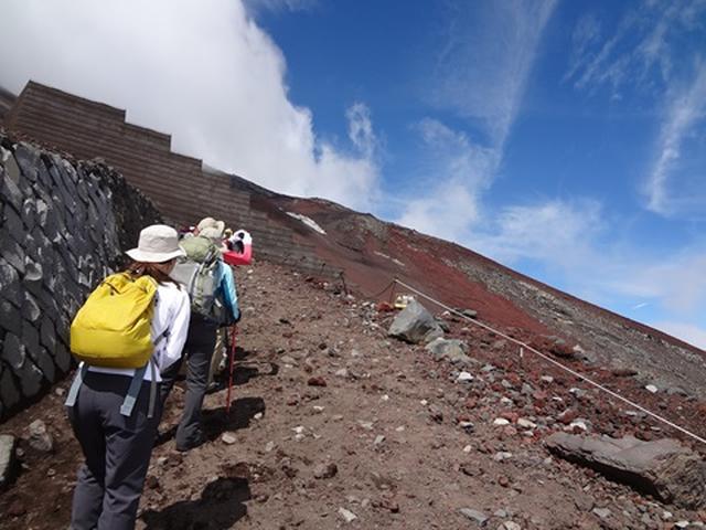 画像2: 富士登山(イメージ)