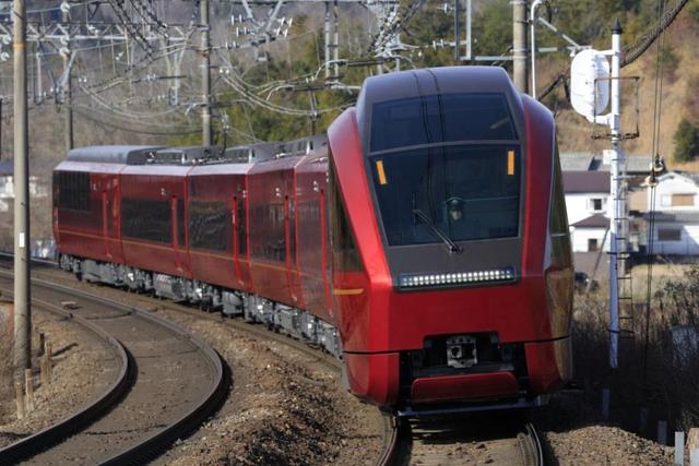 画像: 12月25日（木） 観光特急”しまかぜ”ではプレミアムシートに乗車！近鉄３つの列車と伊勢神宮ツアー