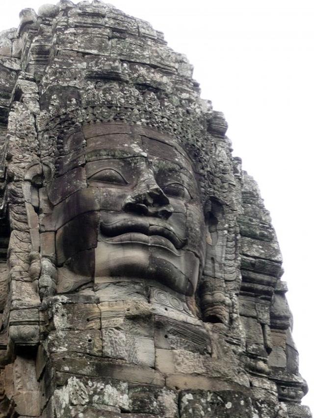 画像: バイヨン寺院 クメールの微笑