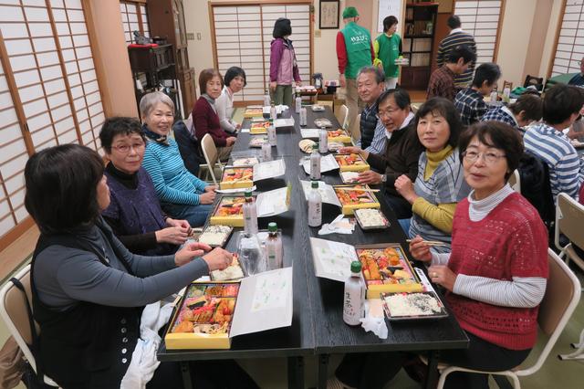画像: おいしいお弁当を食べて心も体をほっと一息
