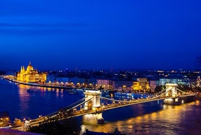 画像: 【世界遺産】ブダペストの美しい夜景