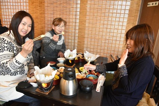 画像: 豆腐料理の昼食を味わいました