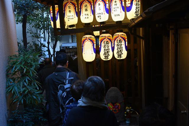画像: 染殿院には秘仏の地蔵菩薩が祀られています