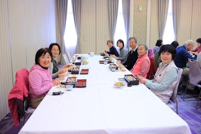 画像: 昼食はホテルリガーレ春日野で和食をいただきました