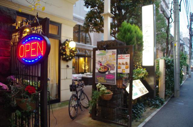 画像: ローズガーデン新宿@salt撮影 www.hotel-rosegarden.jp