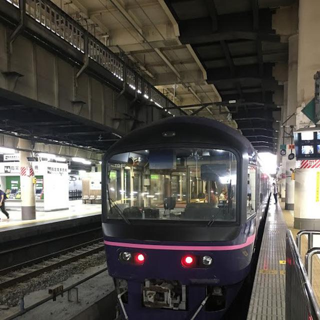 画像: 上野駅を出発するお座敷列車「華」(大塚雅士撮影)