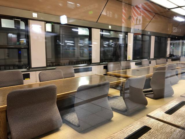 画像: 華の車内(スタッフ撮影)