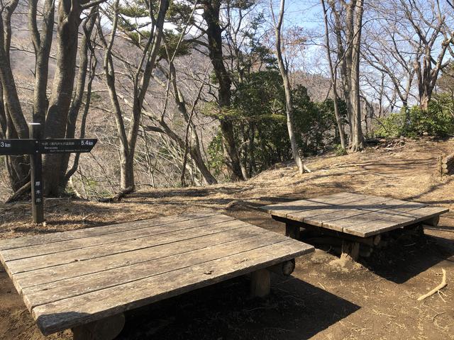 画像: 唐沢峠ベンチ