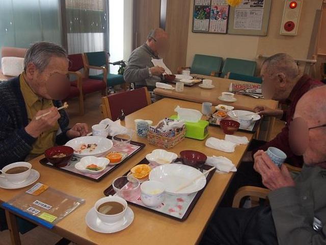 画像2: ひな祭りの特別膳