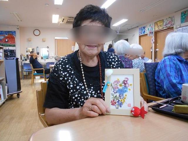 画像2: 手工芸 押し花で額かざり