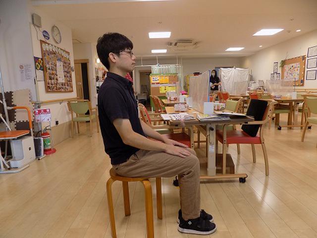 画像4: 「よっこらせ…」はもう嫌だ!立ち上がり向上ボッチャ体操。