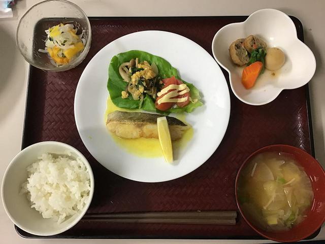 画像5: 三択クイズと、食事の紹介