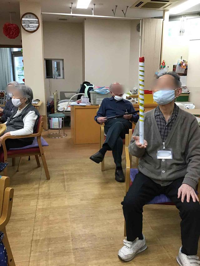 画像3: 棒体操で体ストレッチ!
