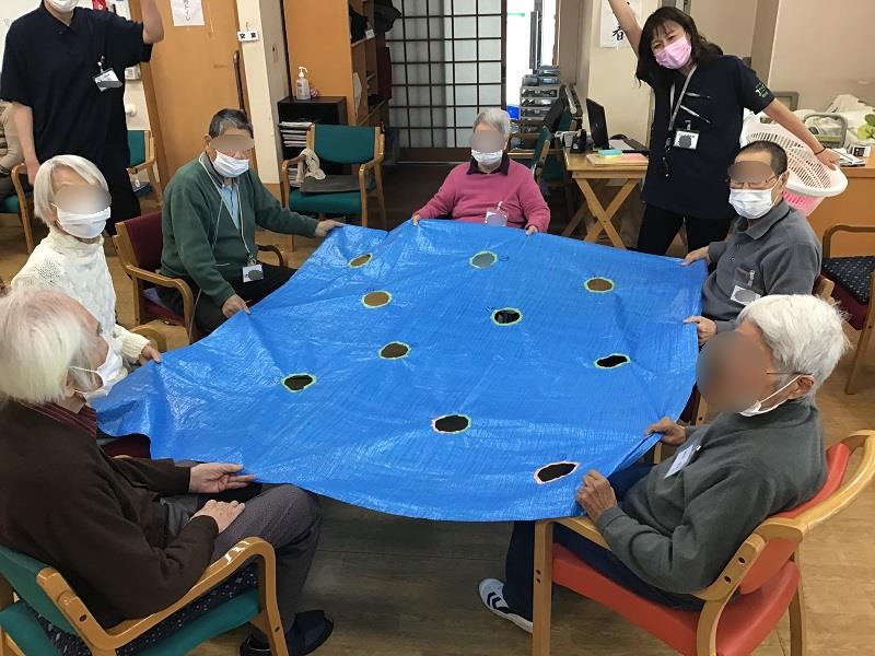 画像2: 曜日対抗!ボール落としゲーム