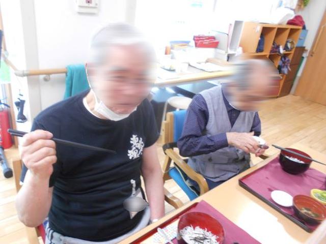 画像2: お取り寄せ企画「鎌倉編」
名物しらす丼セットと鳩サブレ