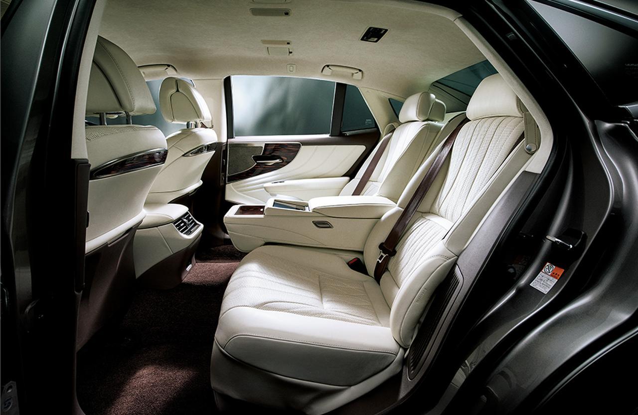 日本の美意識そのもの！ 高級車の在り方を変える レクサスの最新