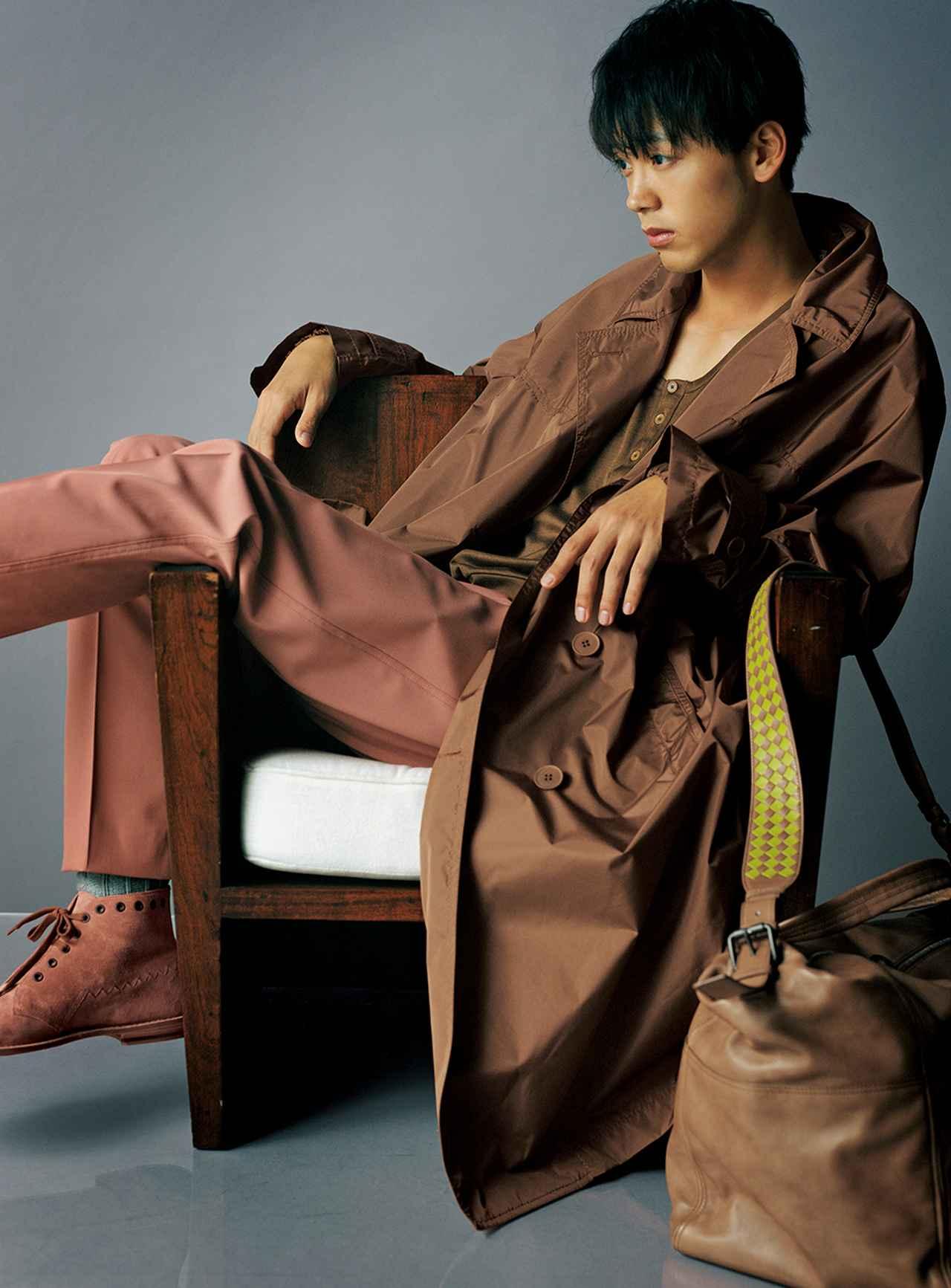竹内涼真 ボッテガ・ヴェネタの モダニティを着る (1/3) - T JAPAN:The