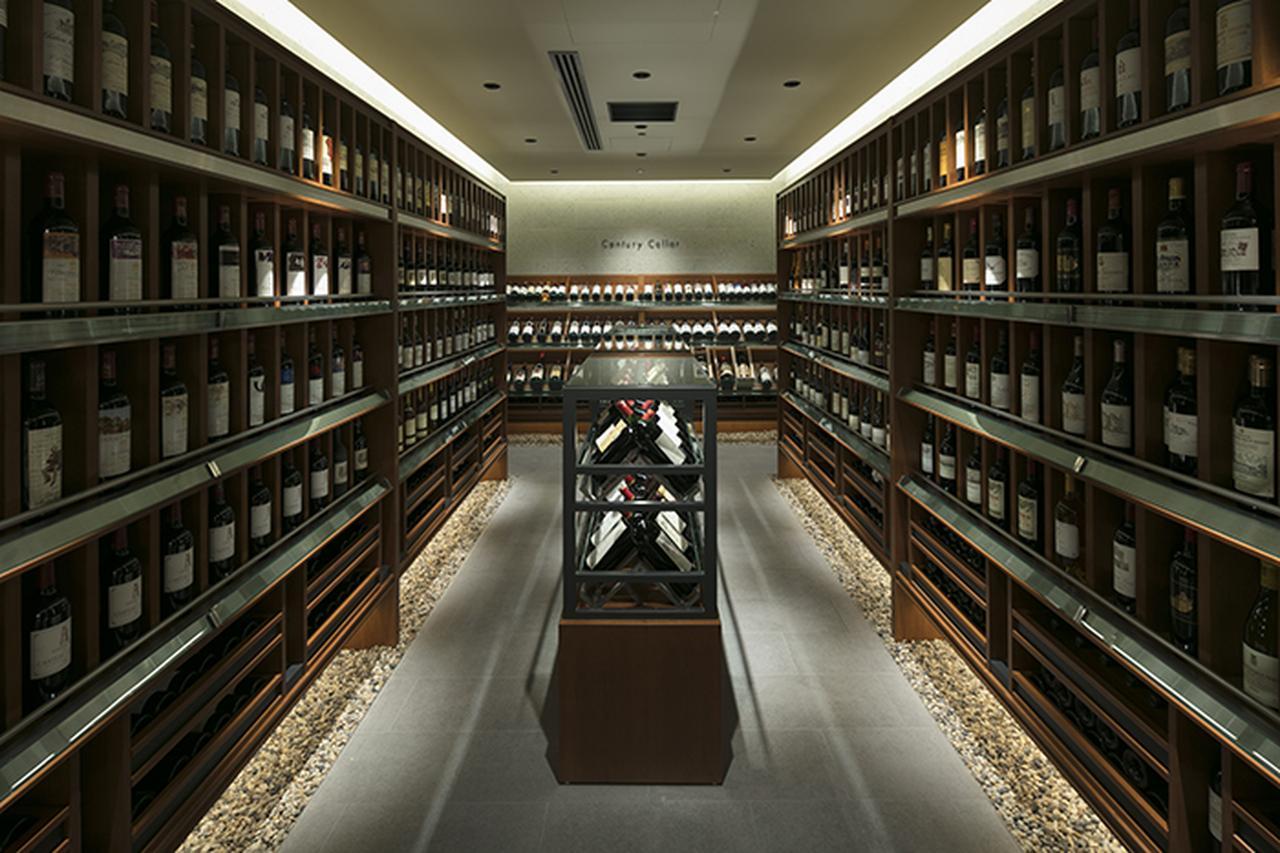 まるでワインのテーマパーク！ 「ワインショップ・エノテカ GINZA SIX店」 (2/3) - T JAPAN:The New York Times  Style Magazine 公式サイト