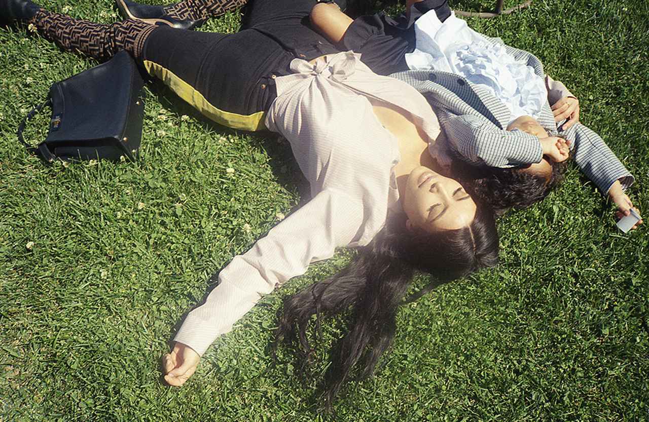 アイコニックな女性たちが出演。 家族との絆を映す、FENDIの ムービー  