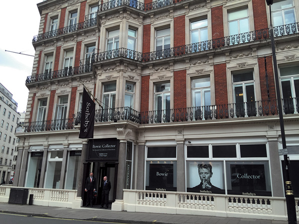 デヴィッド・ボウイ、 大いなる幻影 (1/5) - T JAPAN:The New York