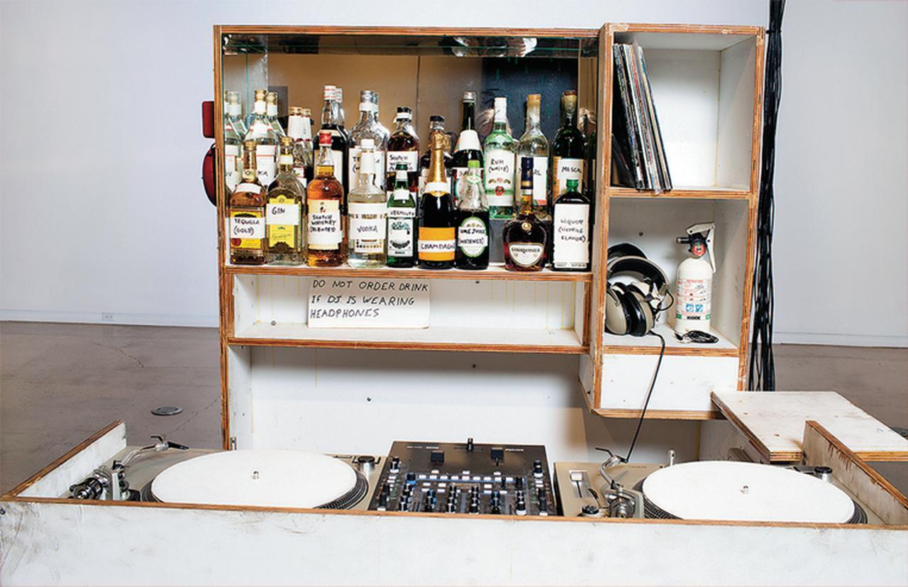 アナログ時代への情熱を満喫する アーティスト、トム・サックス (2/4