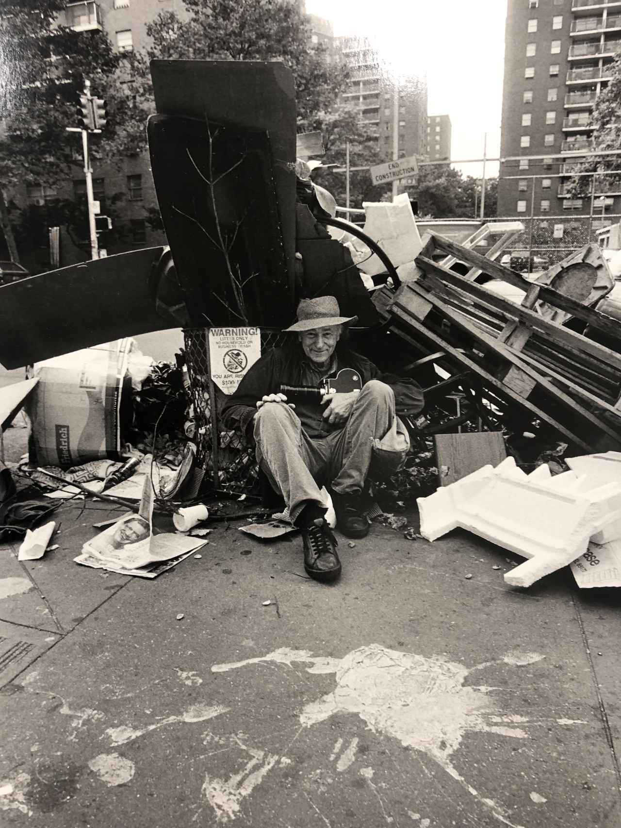 値下交渉可！ジョナス・メカス写真作品 Kennedy Jr. サイン入 本物 ジョナス・メカスの写真展ほか いま行くべき“必見”展覧会 ＜2019年3月