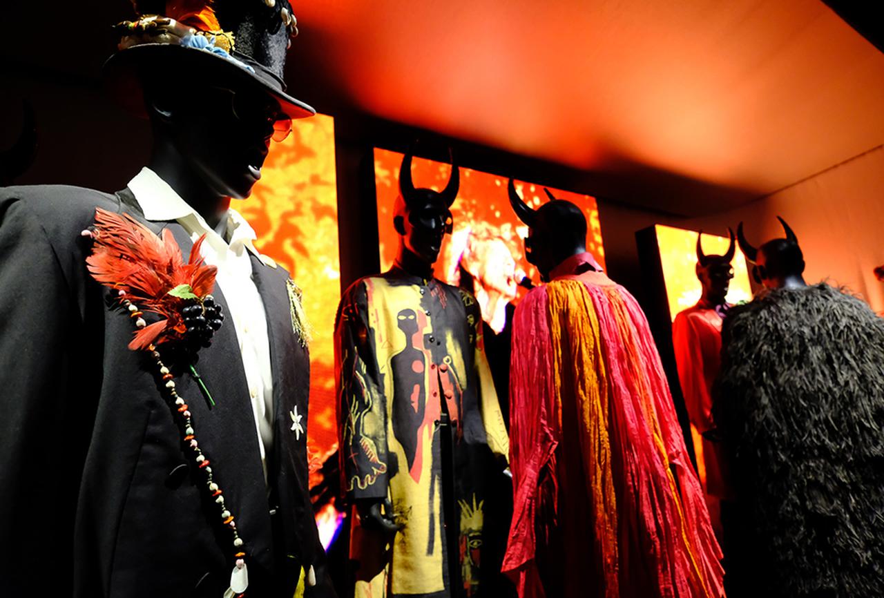 【図録】Exhibitionism - ザ・ローリングストーンズ展　日本語版 Exhibitionism－ザ・ローリング・ストーンズ展グッズのWEB販売
