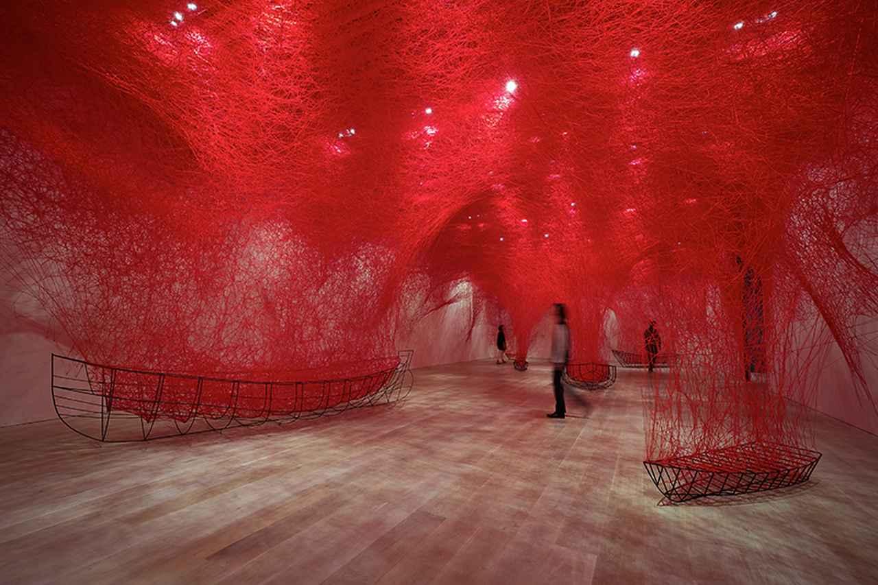 塩田千春　作品集 Chiharu Shiota 塩田千春作品集 塩田千春 -の商品詳細 | 蔦屋書店