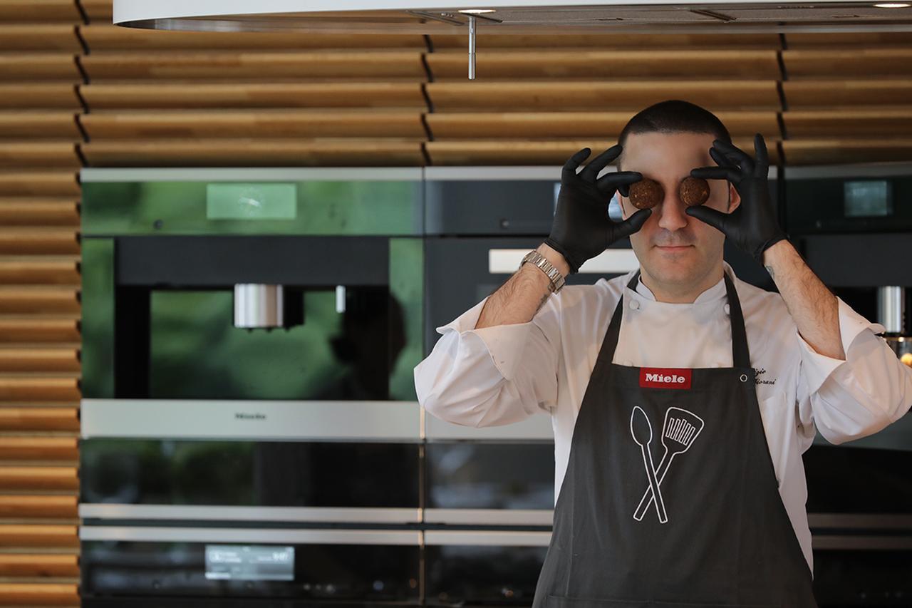 ジャンルカフスト PERCORSI イタリアの有名パティシエ 世界一美味しい”イタリアの美食文化を形成した2大シェフの文脈を