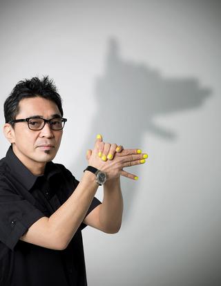 石野卓球さんの ポテトチップス と ゴディバのチョコレート おやじのおやつ Vol 23 1 1 T Japan The New York Times Style Magazine 公式サイト