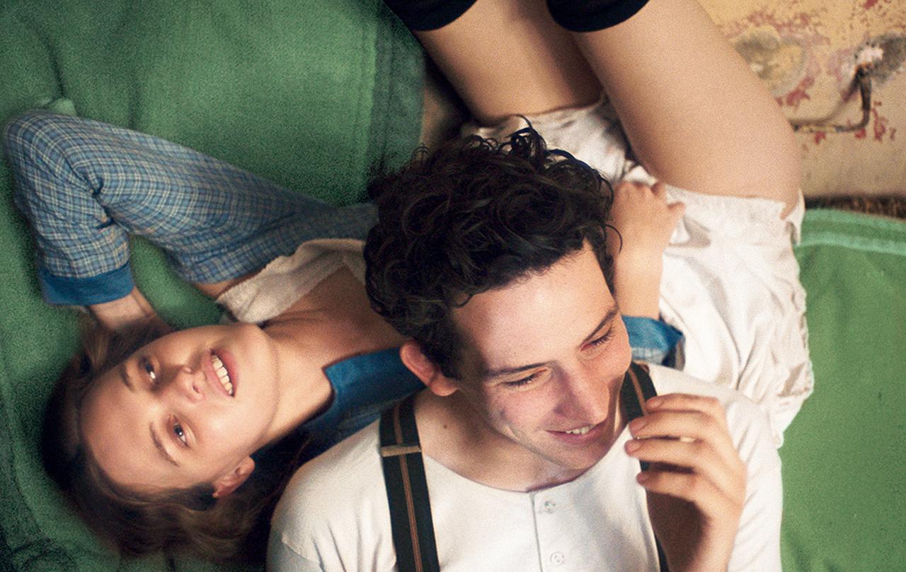 ジョシュ・オコナー主演 英国名家の秘密の恋に酔いしれる 映画『帰らない日曜日』 (1/1) - T JAPAN:The New York Times  Style Magazine 公式サイト