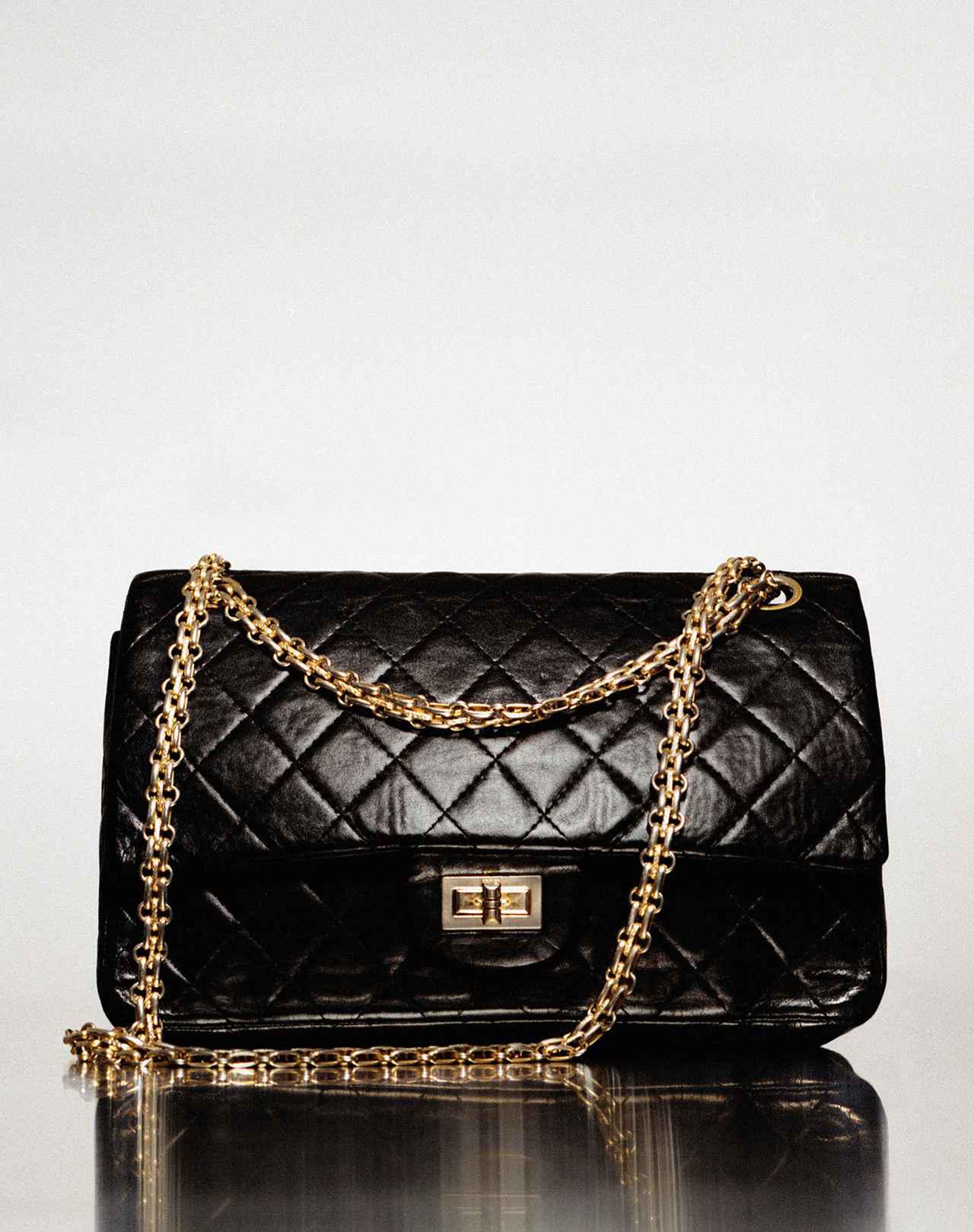 エレガンスの真髄に触れる ガブリエル・シャネルの回顧展が 三菱一号館