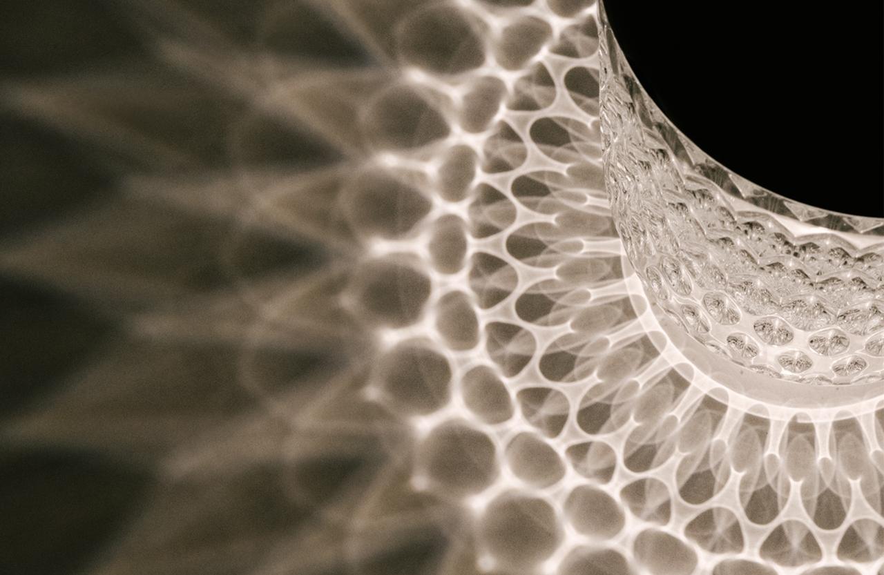 三位一体となった ガラスと光と音で魅せる、 サンルイの世界 (1/1) - T