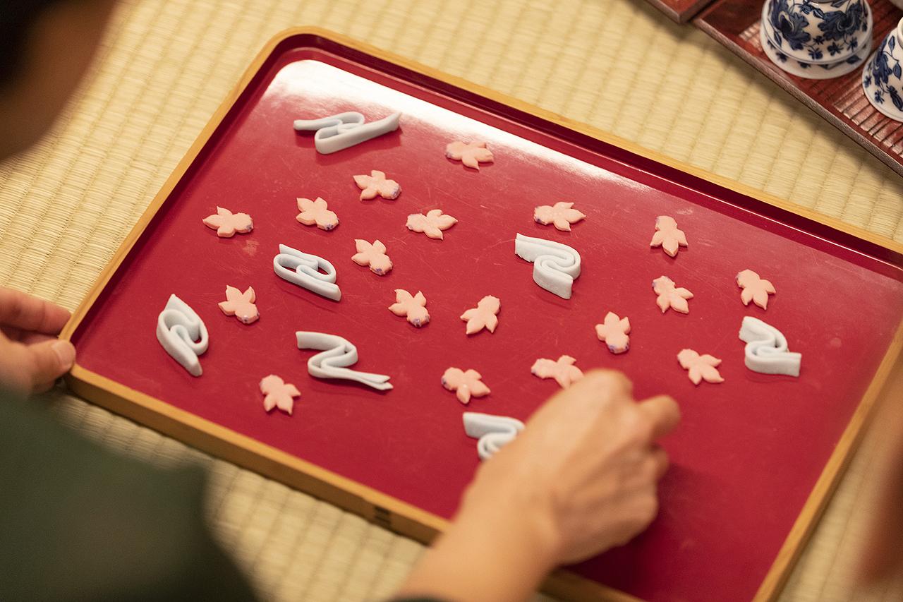 はじめてのお座敷文化体験と襖絵ライブ 菅野麻子の奈良の通い路 和稽古ことはじめ「か」 - T JAPAN:The New York Times  Style Magazine 公式サイト