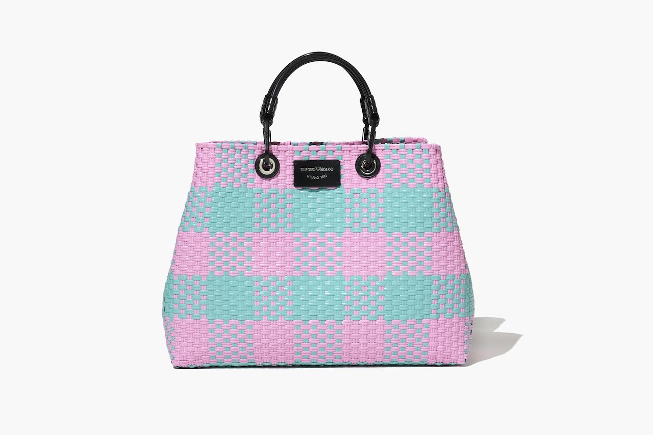 セリーヌ、プラダ、サンローランなど 大人の夏スタイルを引き立てる