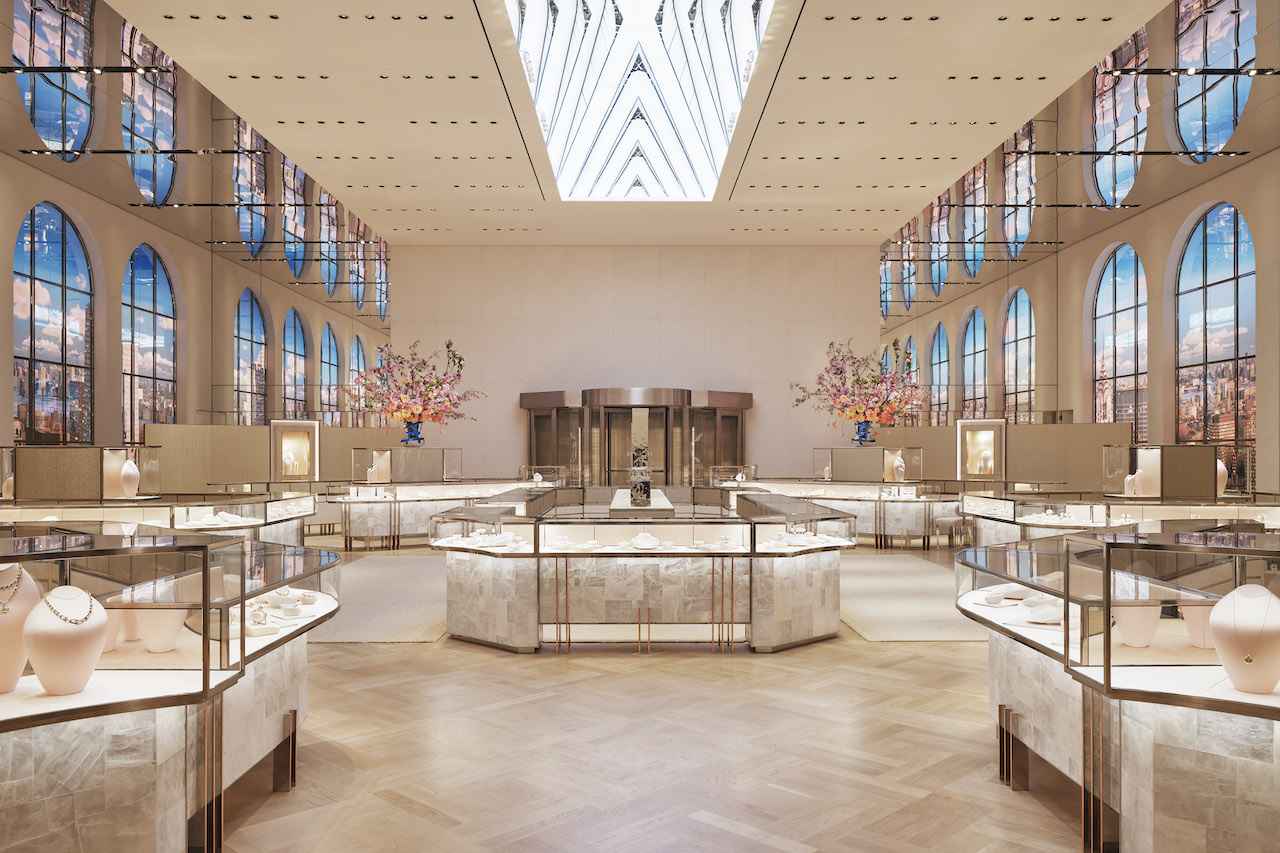 ティファニーNY本店が リニューアルオープン 五番街の新たなランド