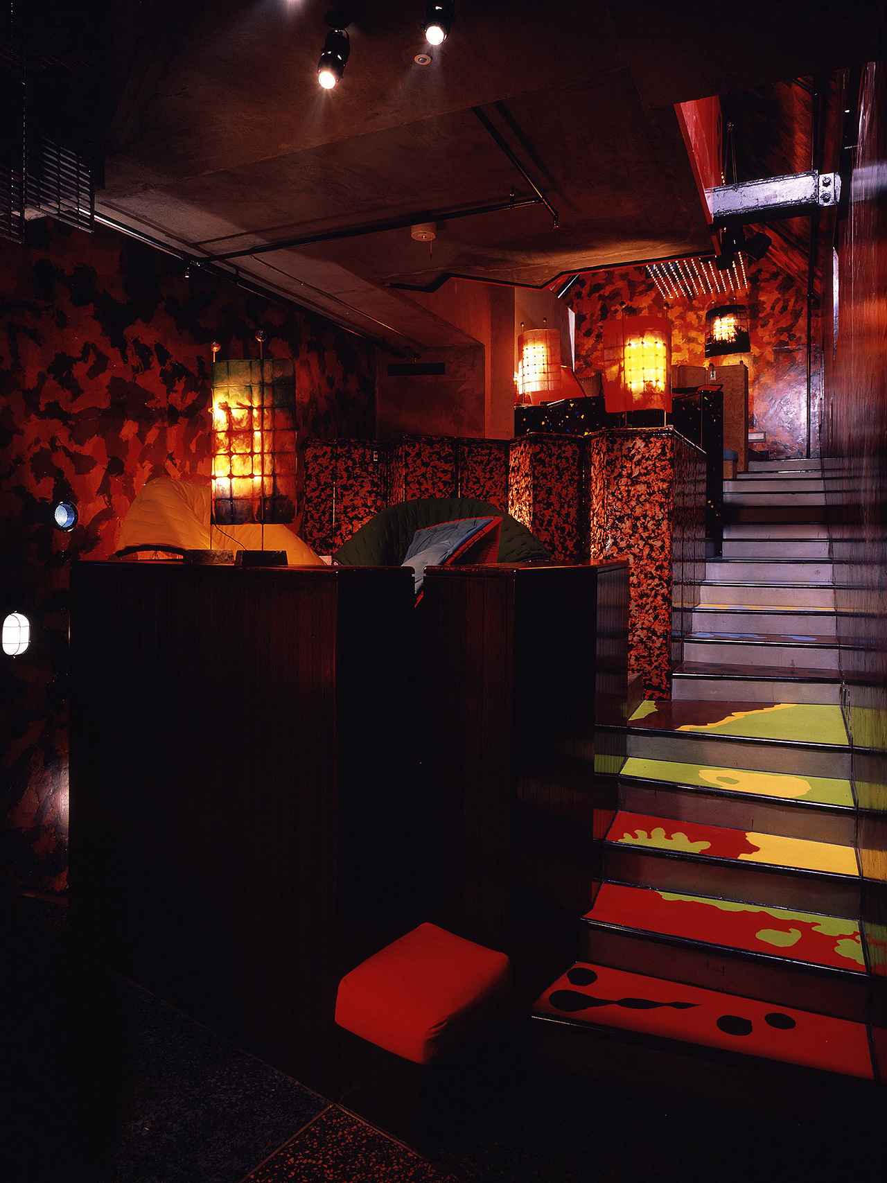 80年代のレジェンドが再生。 福岡「ホテル イル・パラッツオ」 - T