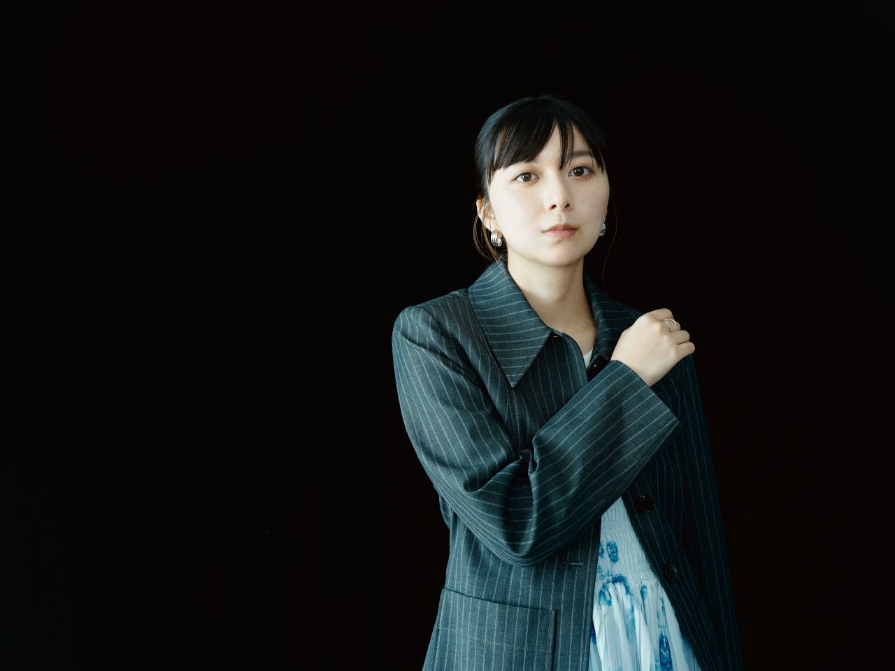 venit 3D FLOWER ECO LEATHER 上白石萌歌 上白石萌歌さんが旬のパステルカラーをまとって25ansに初登場♡