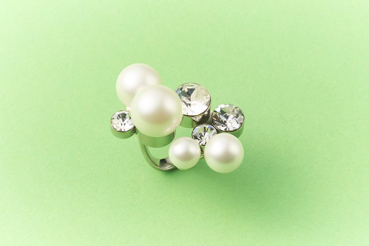 上品に耳元揺れる♪【CHANEL】 コスチューム パール ピアス org.jpg
