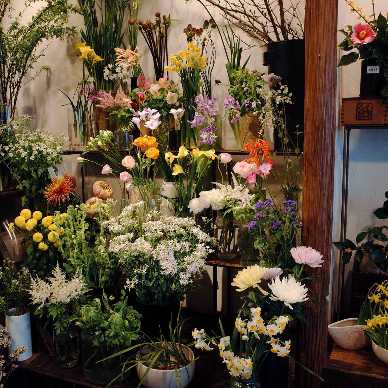 銀座・日比谷のフローリスト】 自分へ、大切な人へ贈りたい花束を 束ねてくれる花屋まとめ - T JAPAN:The New York Times  Style Magazine 公式サイト